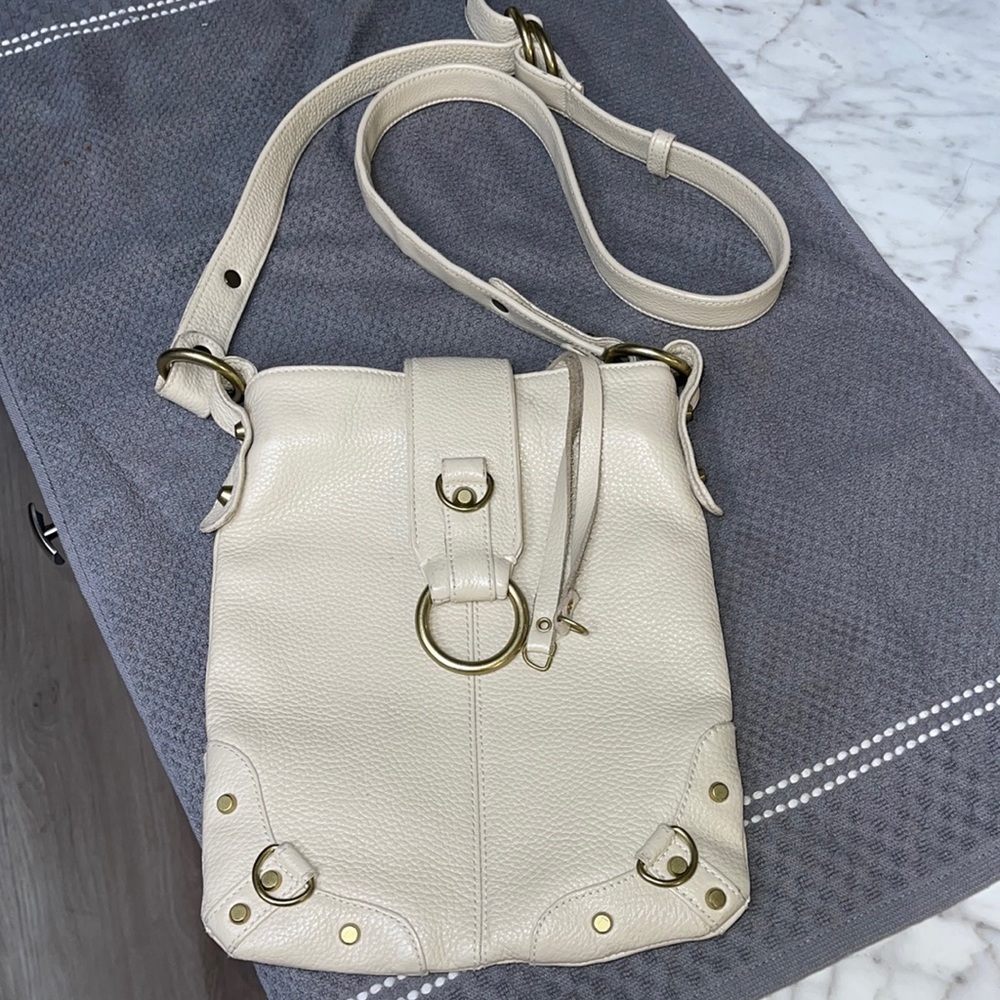 Perlina Tan Leather With Gold Hardware Crossbody Bag